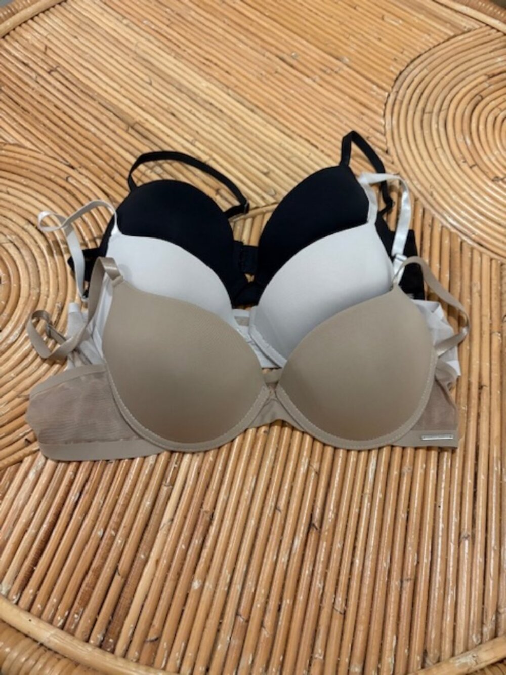 3 pack Vince Camuto Wire Bras
